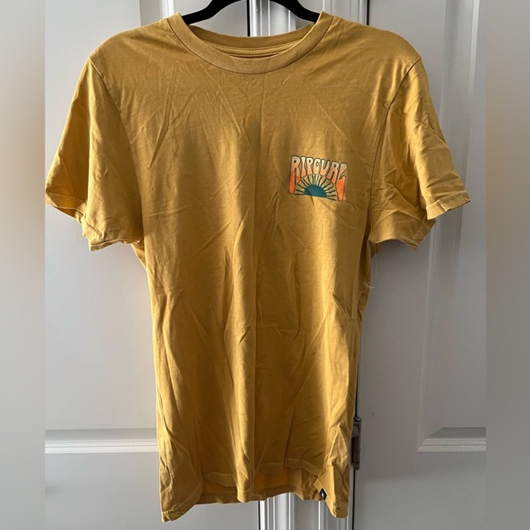 Ripcurl T shirt - Picture 2 of 3